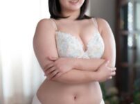エロ動画情報 俺の宝箱 | 【エロ動画 俺の宝箱】<人妻初撮り>豊満な30歳の熟女妻がカメラの前で下着姿になり、チンポを挿入される...。