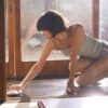 エロ動画情報 俺の宝箱 | 【俺の宝箱 エロ動画】童貞を装う不倫男が、街で見つけた昔からの人妻が何度もイッても無視し、串刺しで銃を突き刺し、足を宙に浮かせる超バイオレンスなピストンをする！マジックミラー号