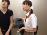 エロ動画情報 俺の宝箱 | 【俺の宝箱】エレベーターのドアに挟まれたJKの妹のオマンコに精液を出す鬼畜な兄。