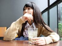 エロ動画情報 俺の宝箱 | 【俺の宝箱】秋葉原の可憐な美少女JKが、大人たちにHなことをご奉仕し、絶頂の連続。